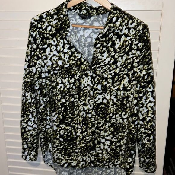 Rock & Republic Misses Cheetah Print Button Down Blouse Size Medium - Picture 1 of 5